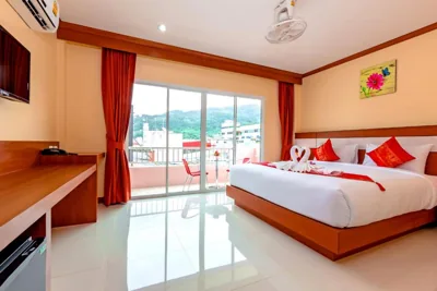 Superior Double Room avec balcon — Phusita Hotel